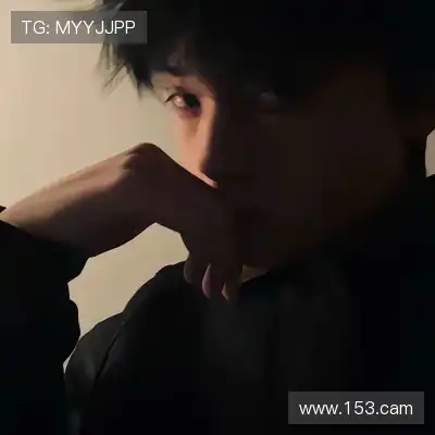 黄婧茵